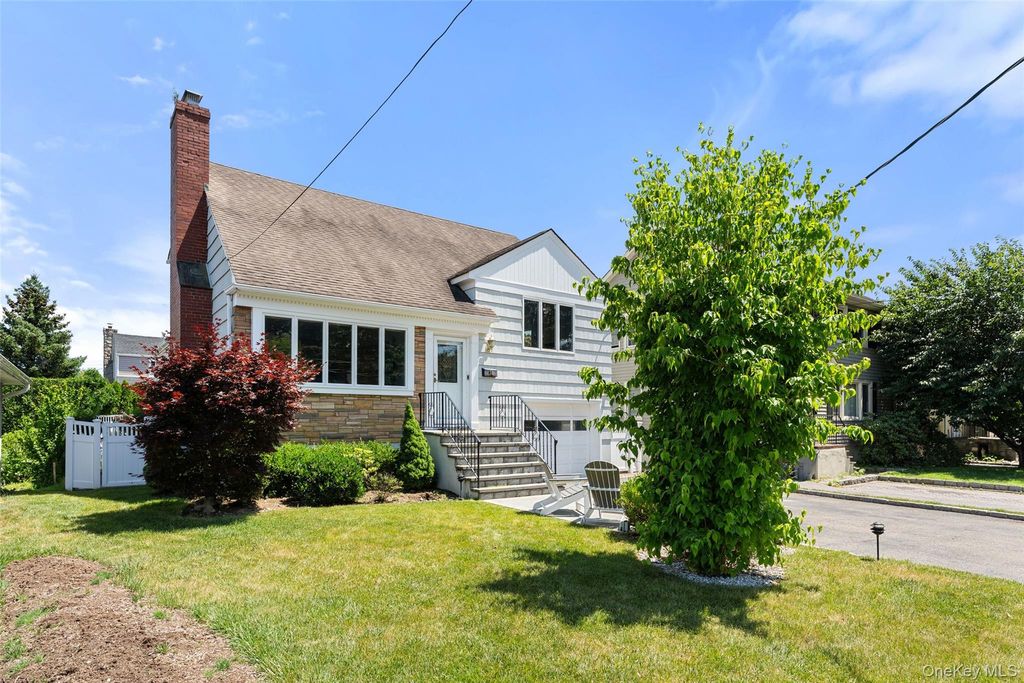 78 Bradley Road, Scarsdale, NY 10583