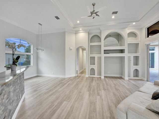 2933 E Fontana Court, Royal Palm Beach, FL 33411