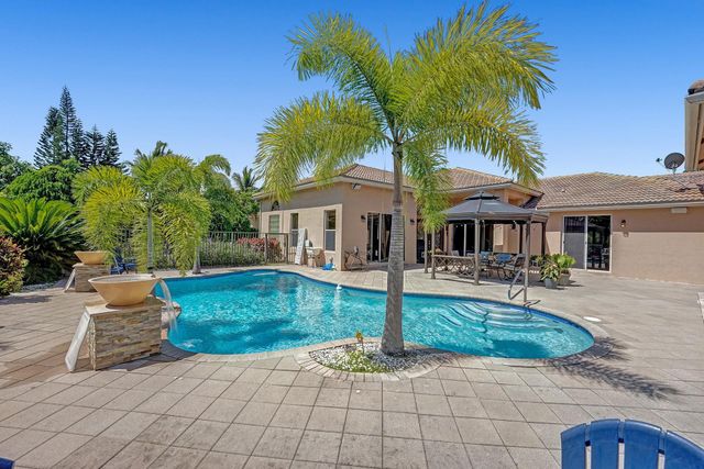 2933 E Fontana Court, Royal Palm Beach, FL 33411