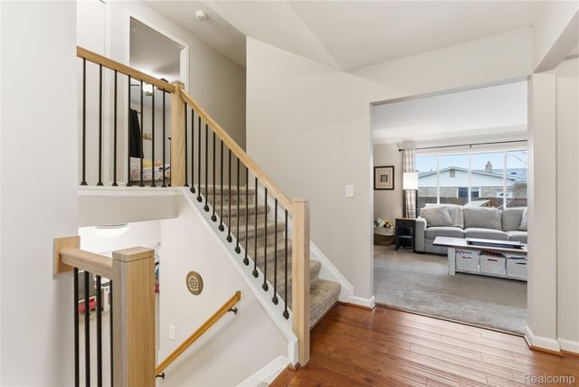 3438 Harmony Drive, Troy, MI 48083