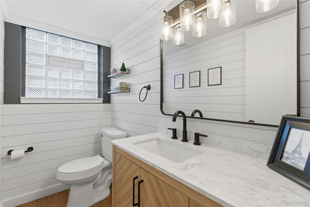 3438 Harmony Drive, Troy, MI 48083