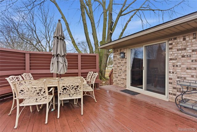 3438 Harmony Drive, Troy, MI 48083