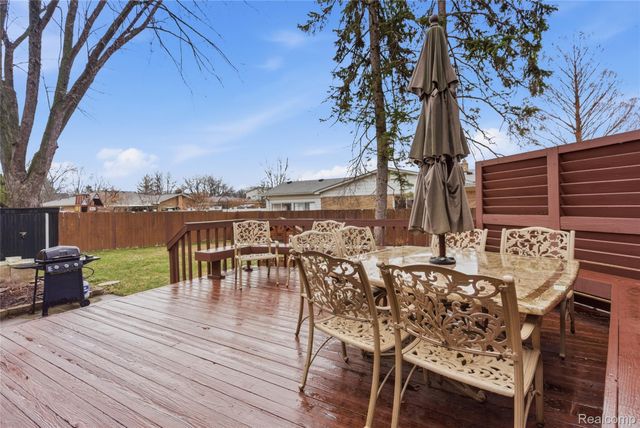 3438 Harmony Drive, Troy, MI 48083