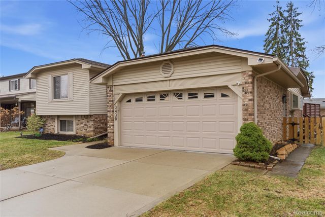 3438 Harmony Drive, Troy, MI 48083