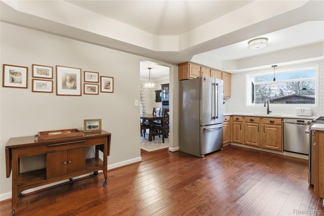 3438 Harmony Drive, Troy, MI 48083