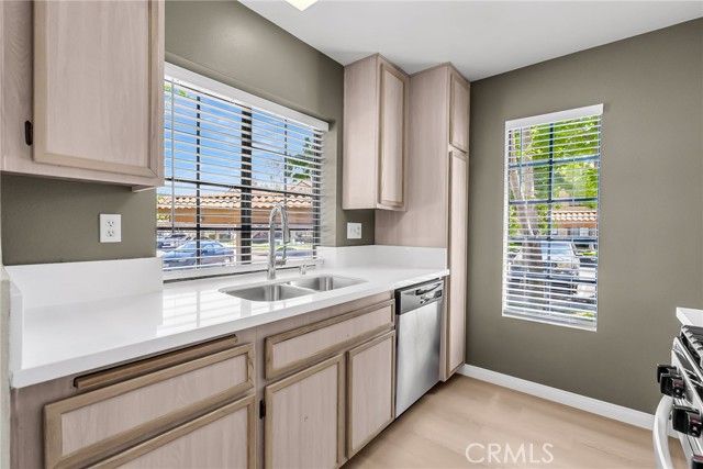 10668 Dabney Drive 125, San Diego, CA 92126