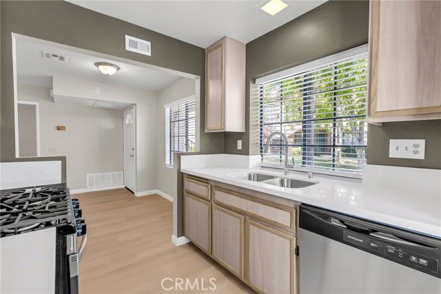 10668 Dabney Drive 125, San Diego, CA 92126