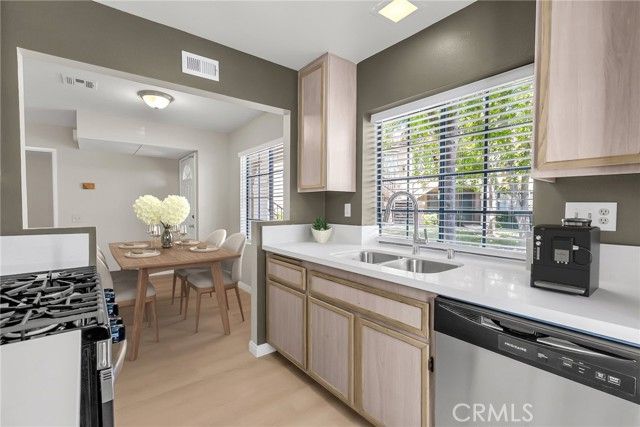 10668 Dabney Drive 125, San Diego, CA 92126