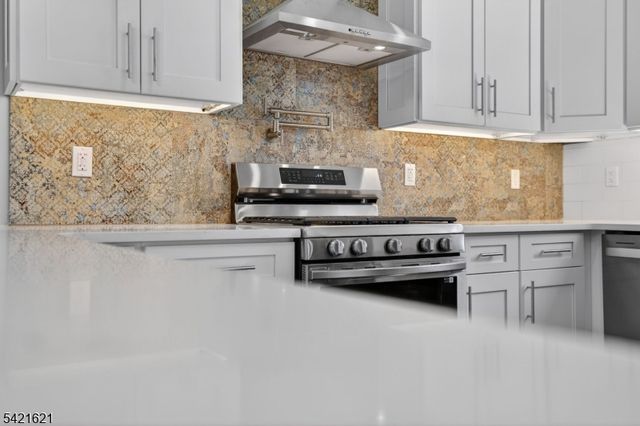 1345 Overhill St, Westfield Town, NJ 07090