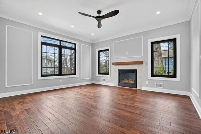 1345 Overhill St, Westfield Town, NJ 07090