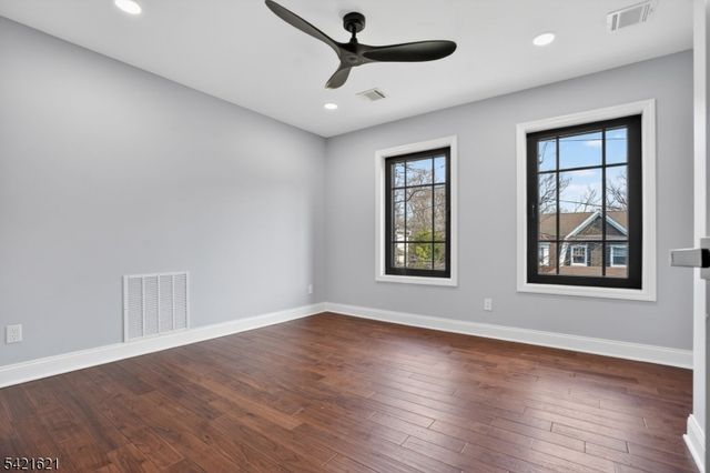 1345 Overhill St, Westfield Town, NJ 07090