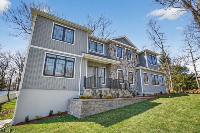 1345 Overhill St, Westfield Town, NJ 07090