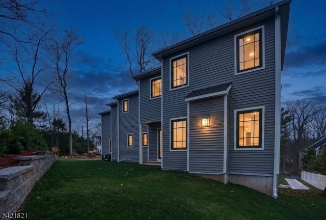 1345 Overhill St, Westfield Town, NJ 07090