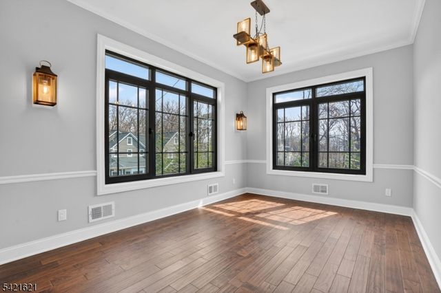 1345 Overhill St, Westfield Town, NJ 07090