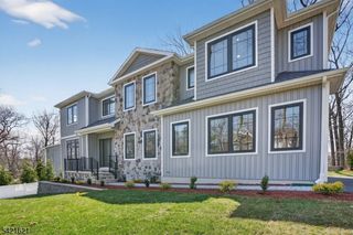 1345 Overhill St, Westfield Town, NJ 07090