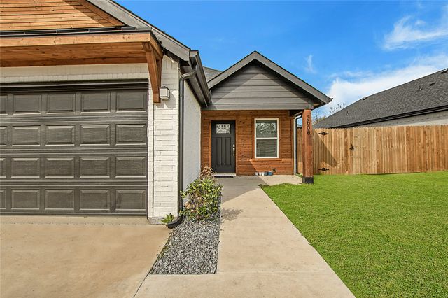3606 Sayle Street, Greenville, TX 75401