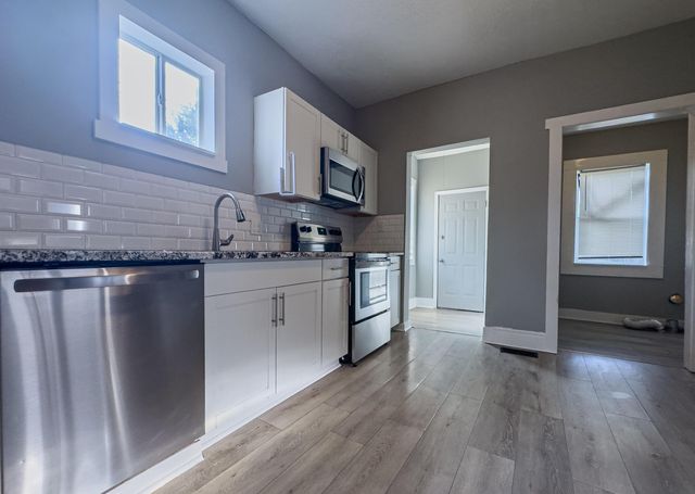 1120 E Kossuth Street, Columbus, OH 43206