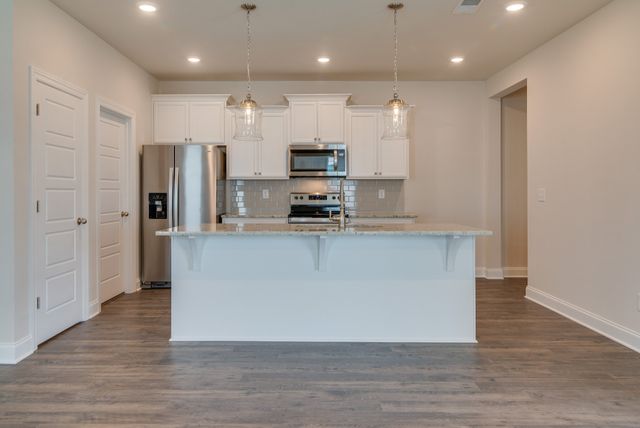 2528 Elmcroft Ave, Murfreesboro, TN 37128