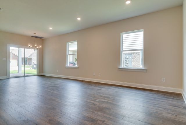 2528 Elmcroft Ave, Murfreesboro, TN 37128