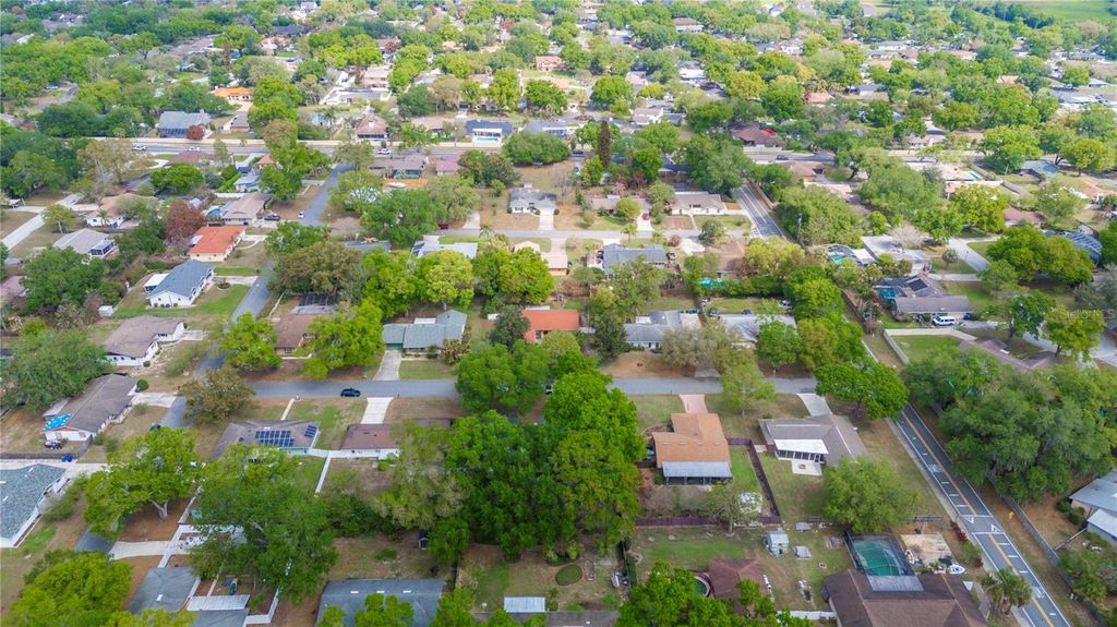 Image 39 of property listing at 1123 KNIGHTS PLACE, Lakeland, FL 33813