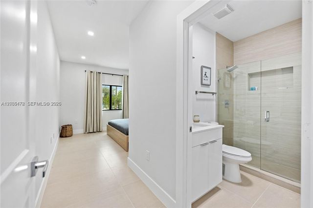1121 NW 25th St, Miami, FL 33127