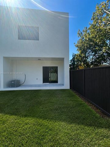 1121 NW 25th St, Miami, FL 33127