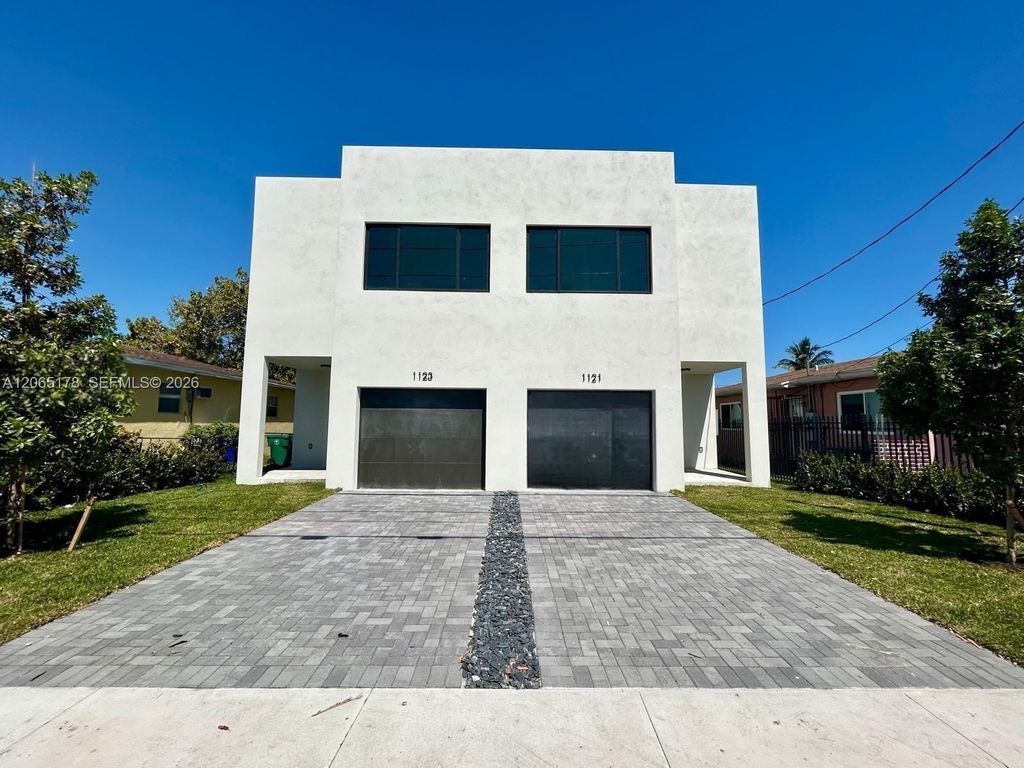 1121 NW 25th St, Miami, FL 33127
