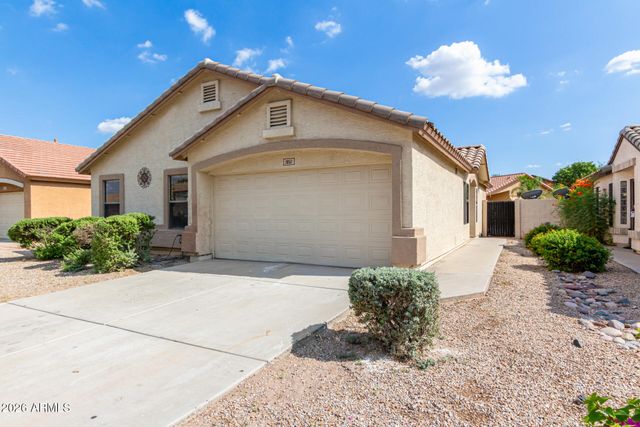 1851 E CARLA VISTA Drive, Gilbert, AZ 85295