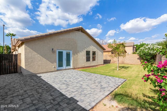 1851 E CARLA VISTA Drive, Gilbert, AZ 85295