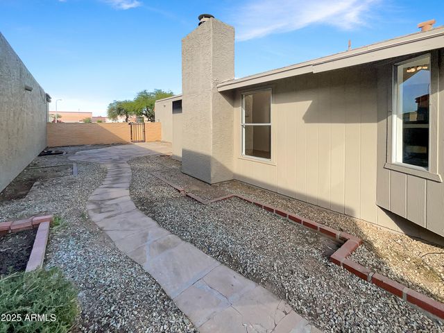 2015 N VILLAS Lane, Chandler, AZ 85224