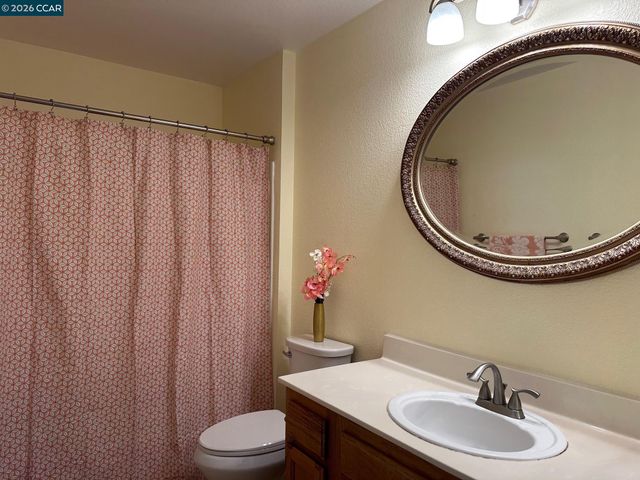 402 Olympus 7, Hercules, CA 94547