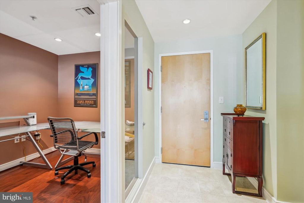 6820 WISCONSIN AVE #2009, Bethesda, MD 20815
