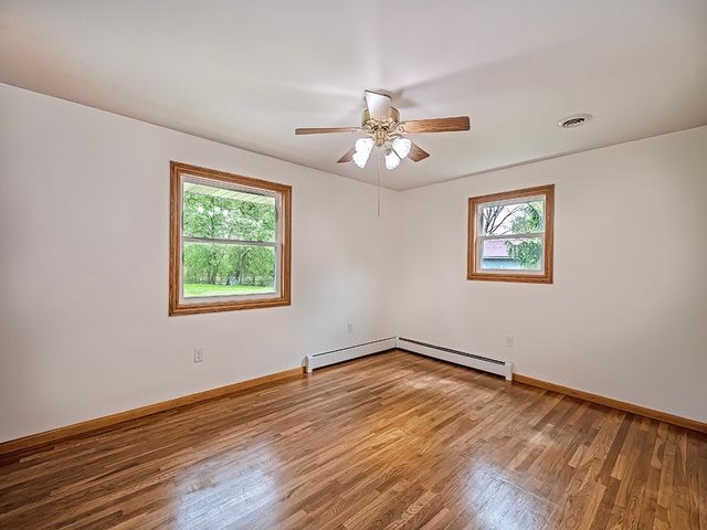 353 Thompson Hill Rd, Independence, PA 15001