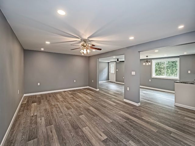 353 Thompson Hill Rd, Independence, PA 15001