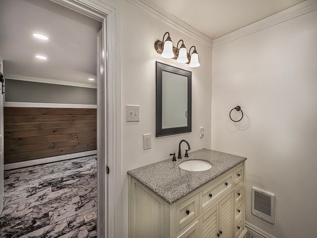 353 Thompson Hill Rd, Independence, PA 15001