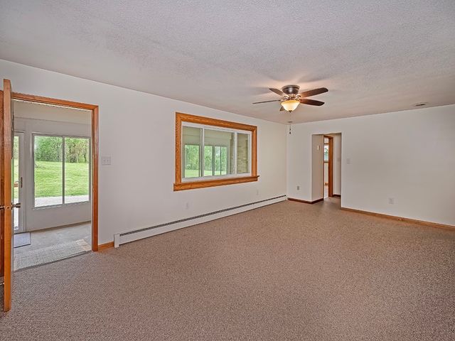 353 Thompson Hill Rd, Independence, PA 15001