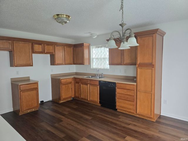 616 Rocky Meadow Drive, Greenwood, IN 46143