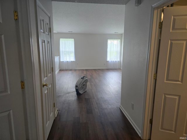 616 Rocky Meadow Drive, Greenwood, IN 46143