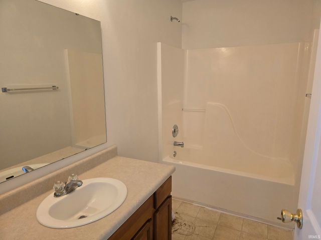 616 Rocky Meadow Drive, Greenwood, IN 46143
