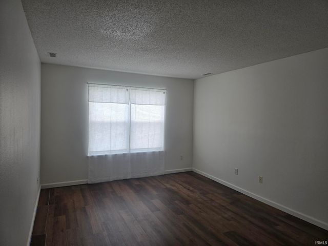 616 Rocky Meadow Drive, Greenwood, IN 46143