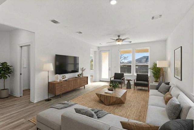 813 Saratoga LN, Georgetown, TX 78633