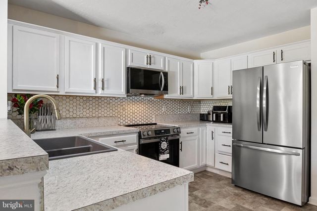 136 CEDARFIELD DR, Gettysburg, PA 17325
