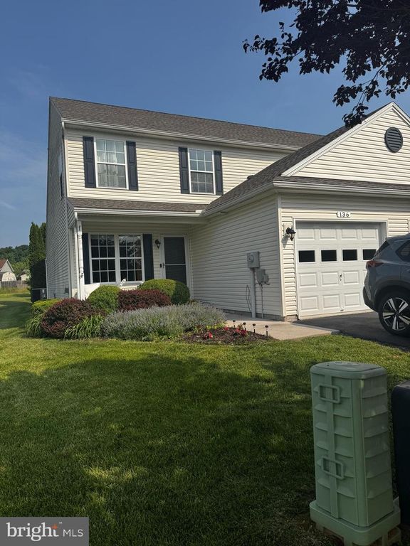 136 CEDARFIELD DR, Gettysburg, PA 17325