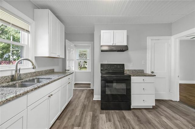 406 Forest Avenue, Lee's Summit, MO 64063