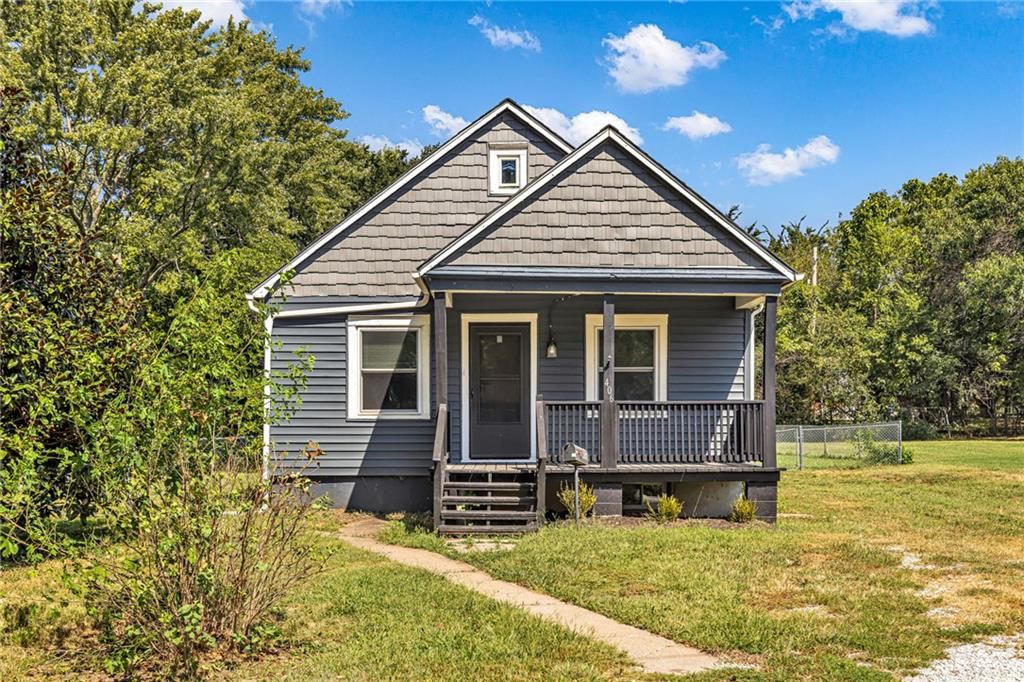 406 Forest Avenue, Lee's Summit, MO 64063