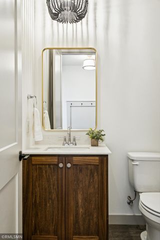 5042 Airlake Draw, Woodbury, MN 55129