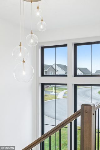 5042 Airlake Draw, Woodbury, MN 55129