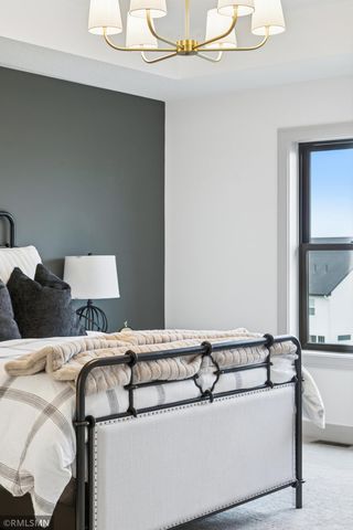 5042 Airlake Draw, Woodbury, MN 55129