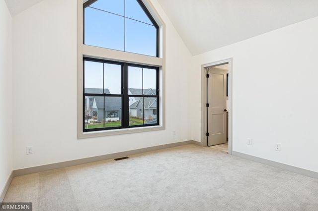 5042 Airlake Draw, Woodbury, MN 55129