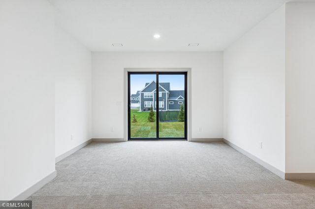 5042 Airlake Draw, Woodbury, MN 55129